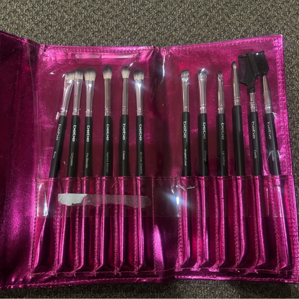 NEW Bebe Eye Make-Up Brush Set